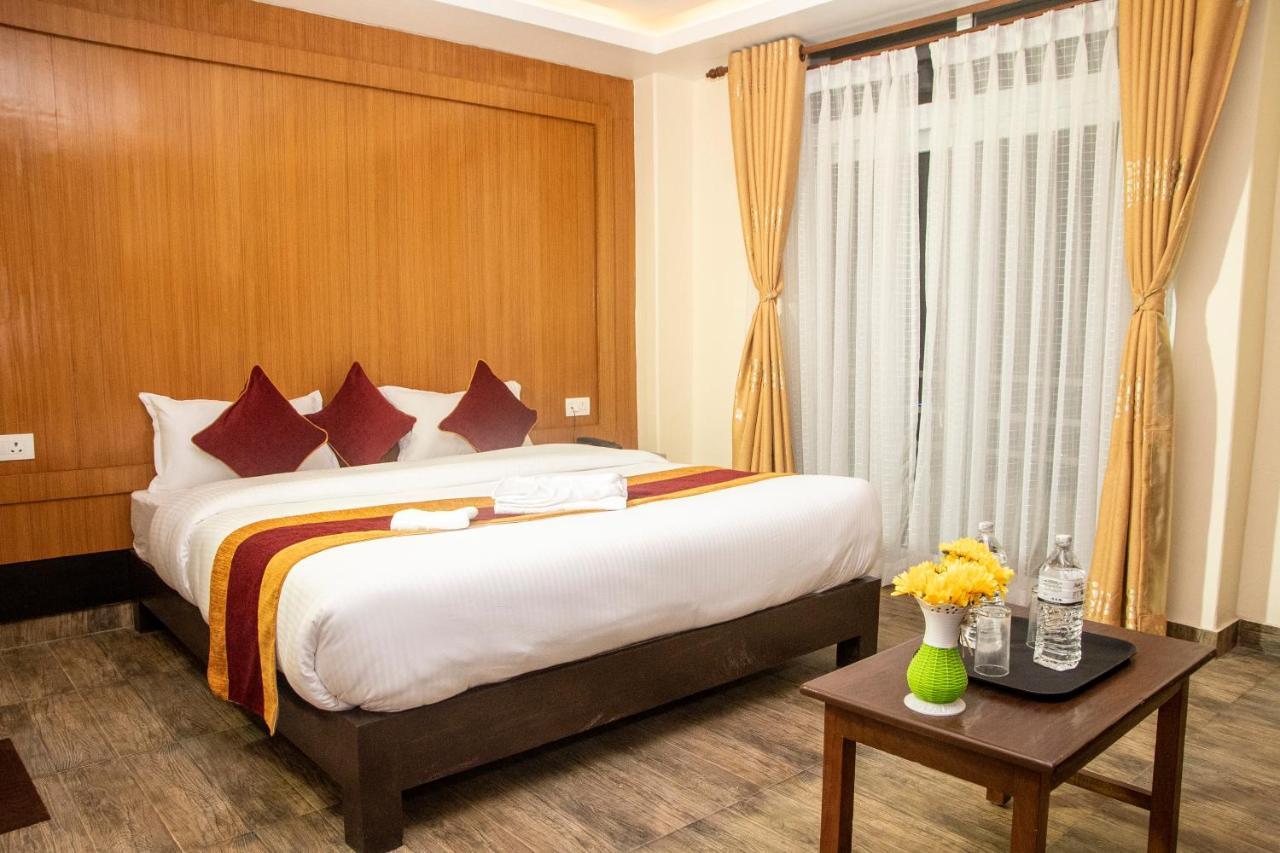 Hotel Murano Pokhara Extérieur photo
