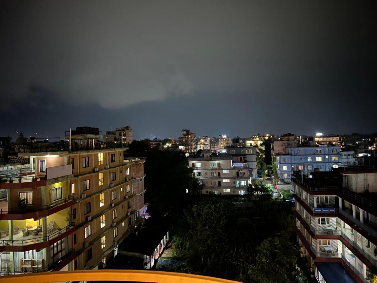 Hotel Murano Pokhara Extérieur photo