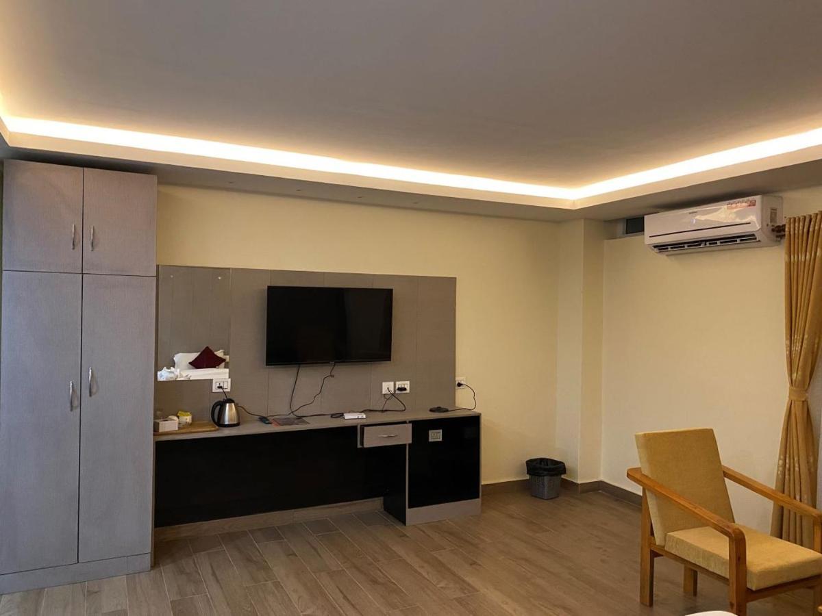 Hotel Murano Pokhara Extérieur photo
