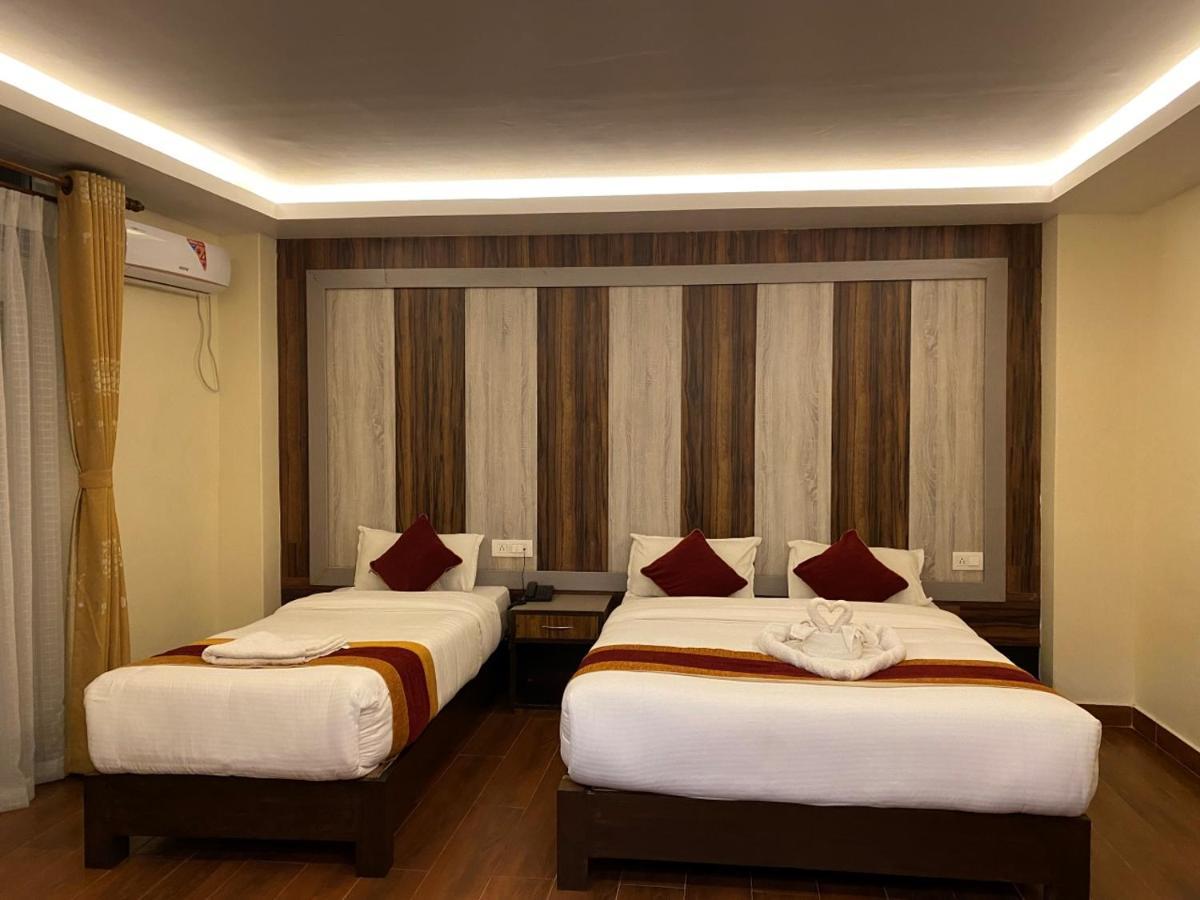 Hotel Murano Pokhara Extérieur photo