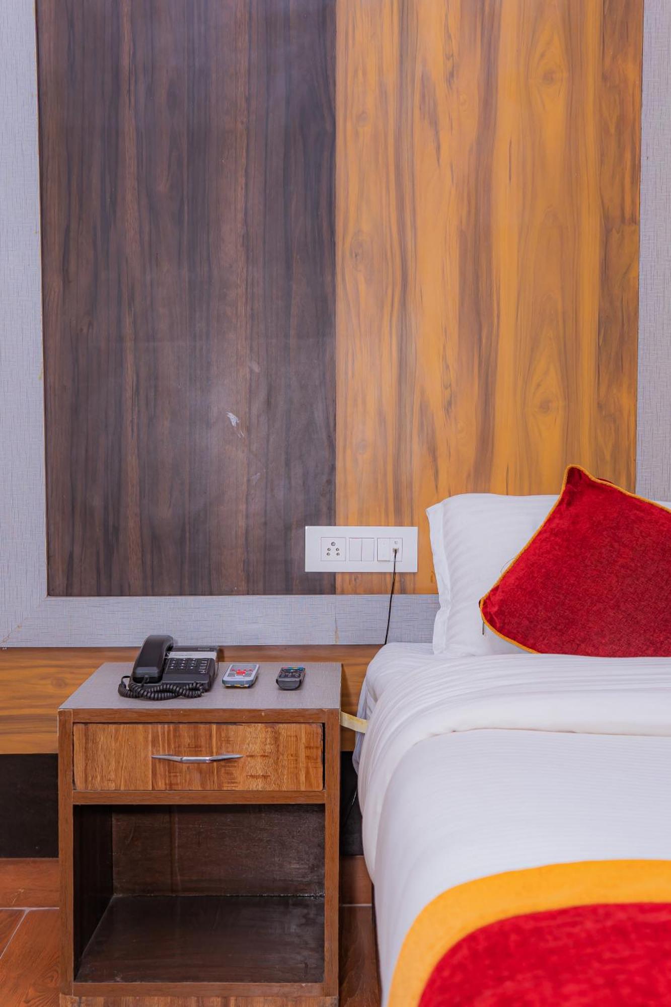 Hotel Murano Pokhara Extérieur photo