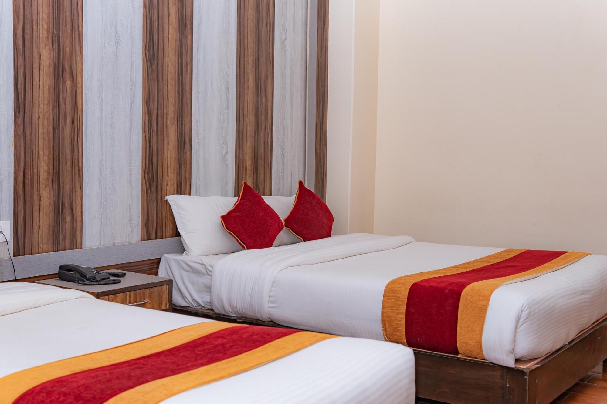 Hotel Murano Pokhara Extérieur photo
