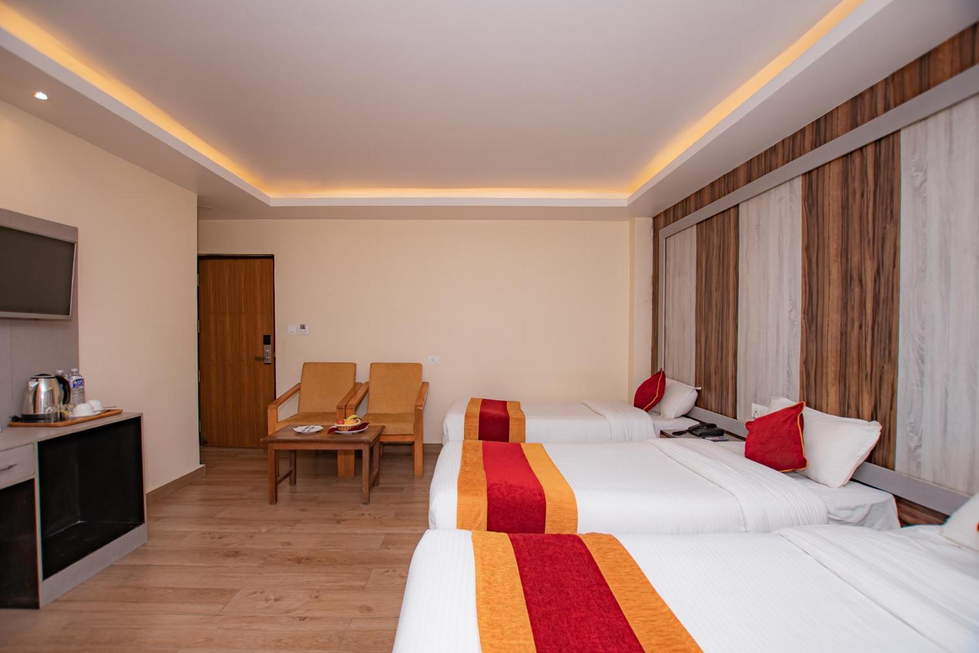 Hotel Murano Pokhara Extérieur photo