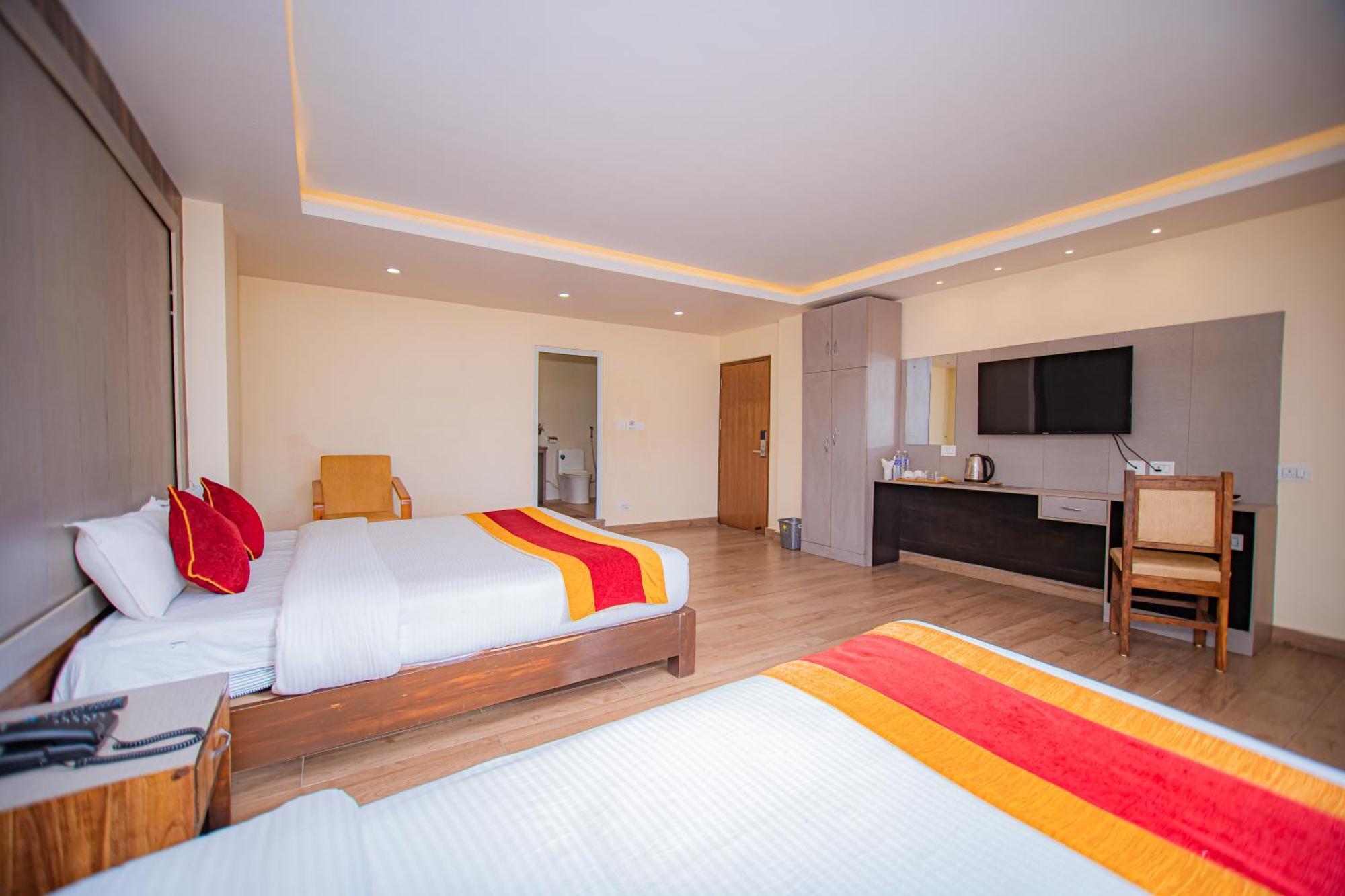 Hotel Murano Pokhara Extérieur photo